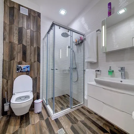 Apartmán Away From 538 *