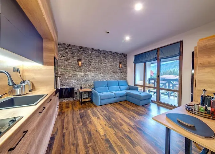 Daire Away From 538 *